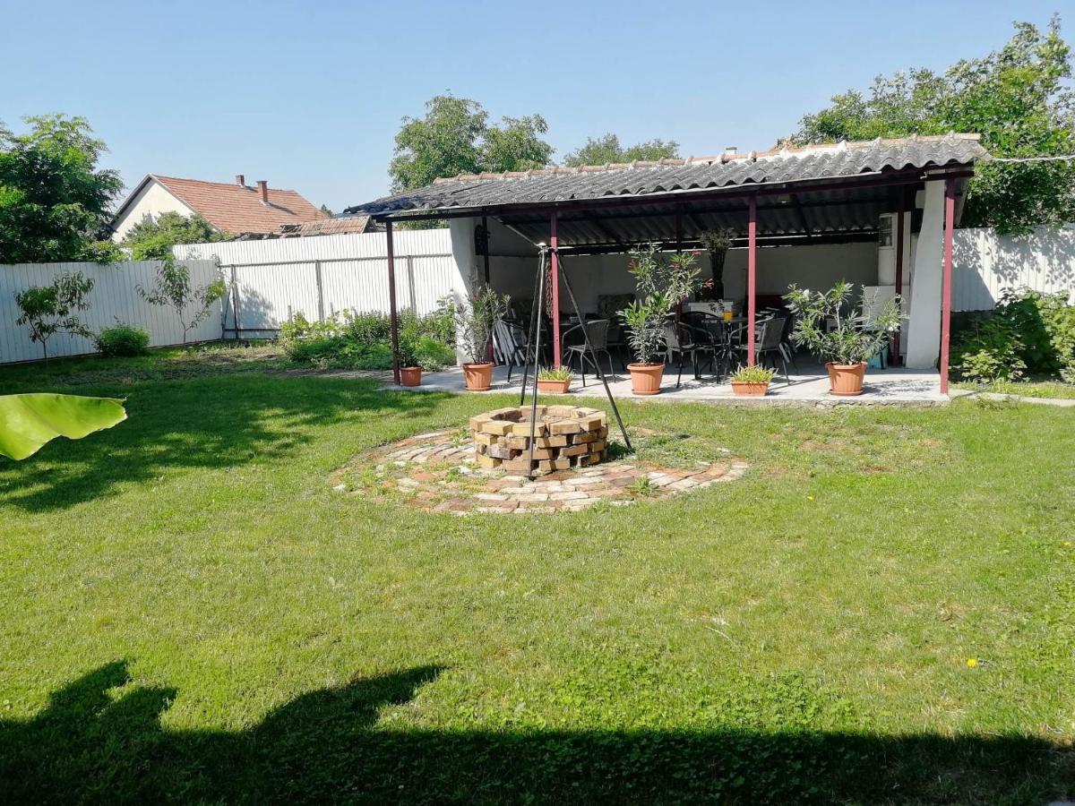 Hotel Zsuzsanna Vendeghaz Gyomaendrőd Zewnętrze zdjęcie